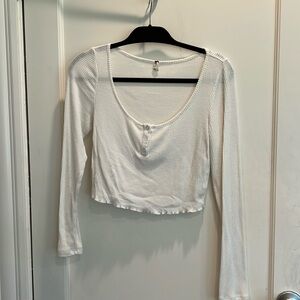 PacSun LA hearts white long sleeve. Ribbed, lettuce cut, u-neckline. Women’s M.